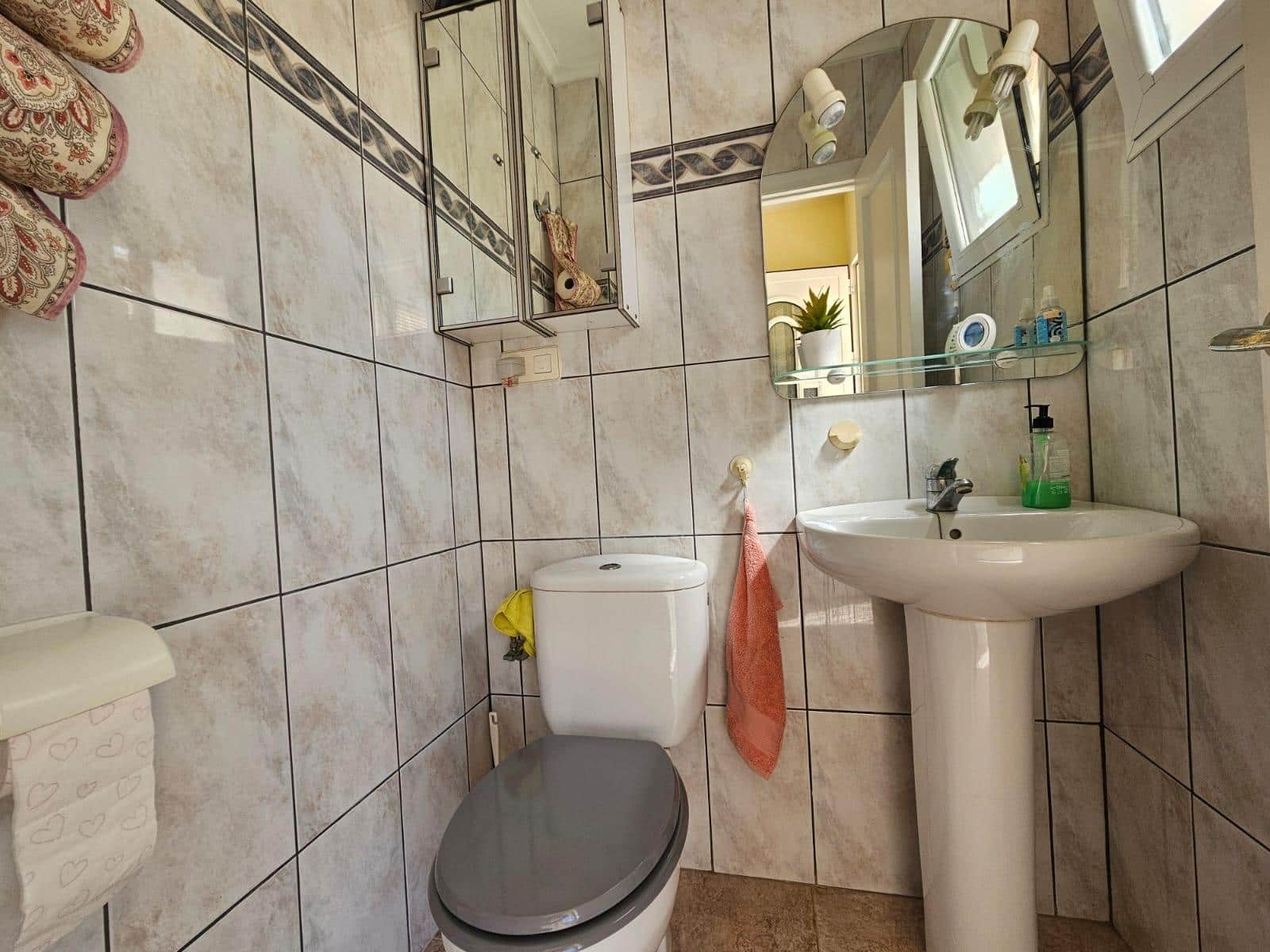 Chalet de 4 habitaciones en Calabardina en venta con garaje - 335.000 € (Ref: 9892849)