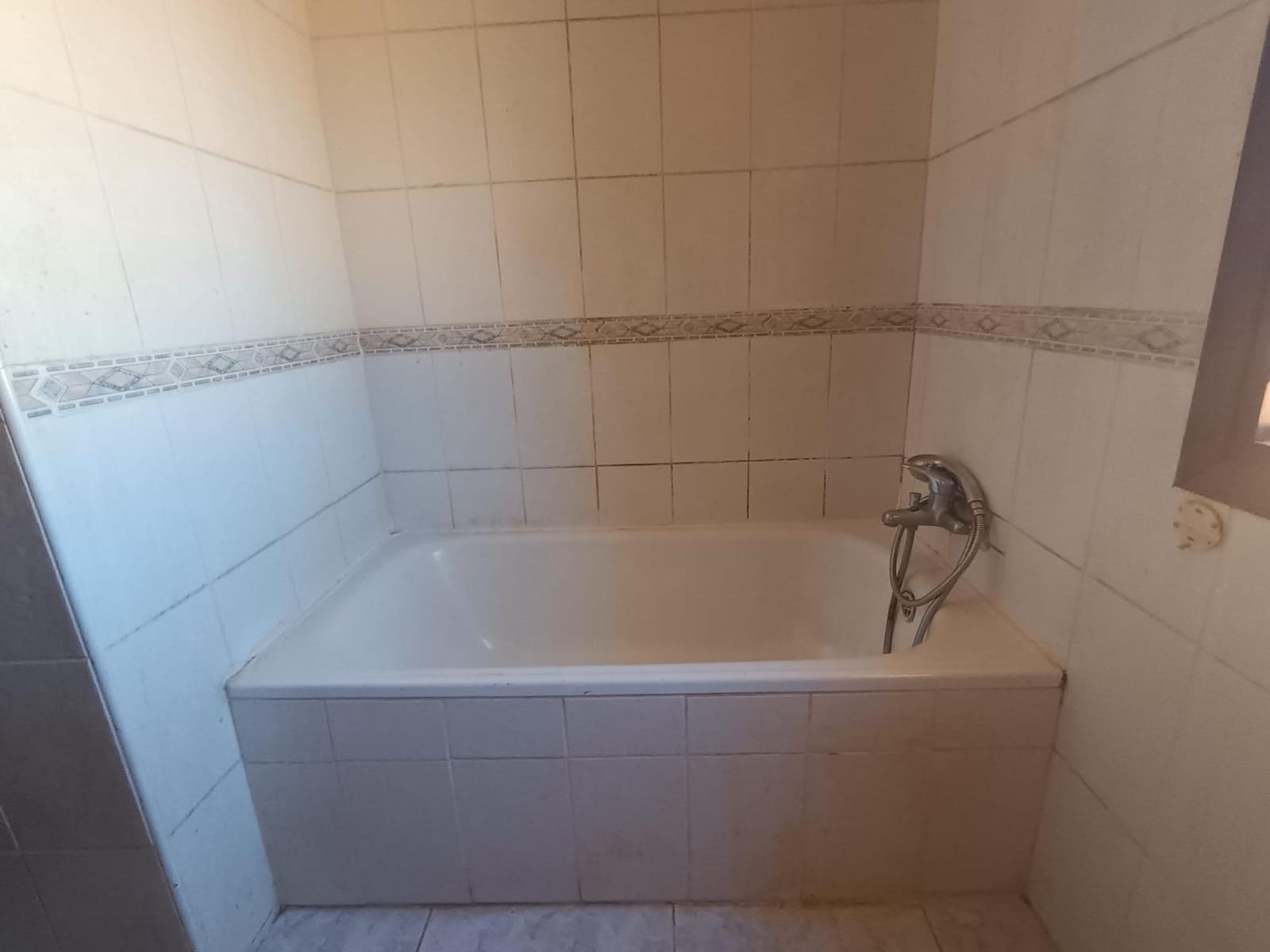 Chalet de 4 habitaciones en San Juan de los Terreros en venta con garaje - 280.000 € (Ref: 9892853)