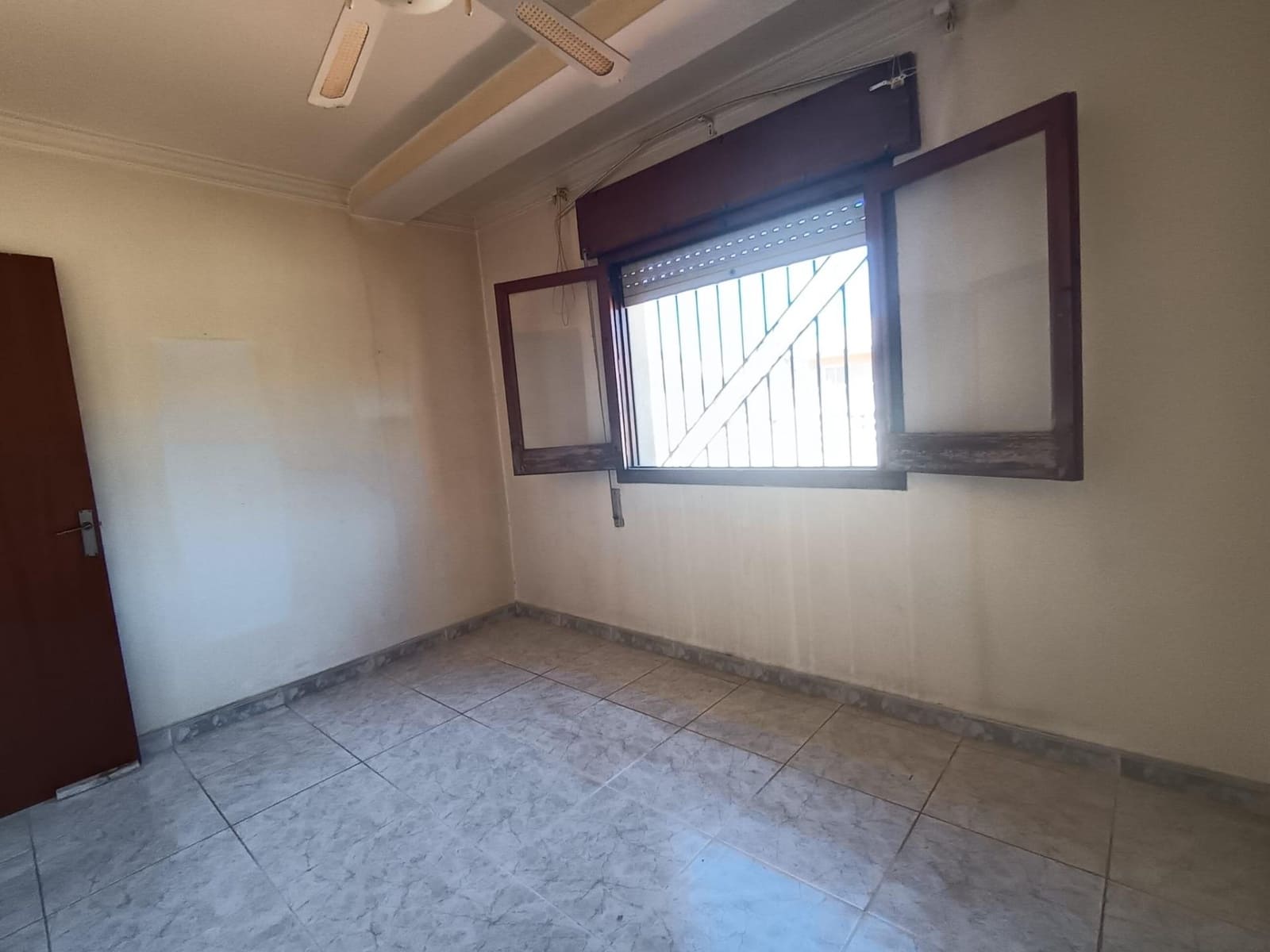 Chalet de 4 habitaciones en San Juan de los Terreros en venta con garaje - 280.000 € (Ref: 9892853)