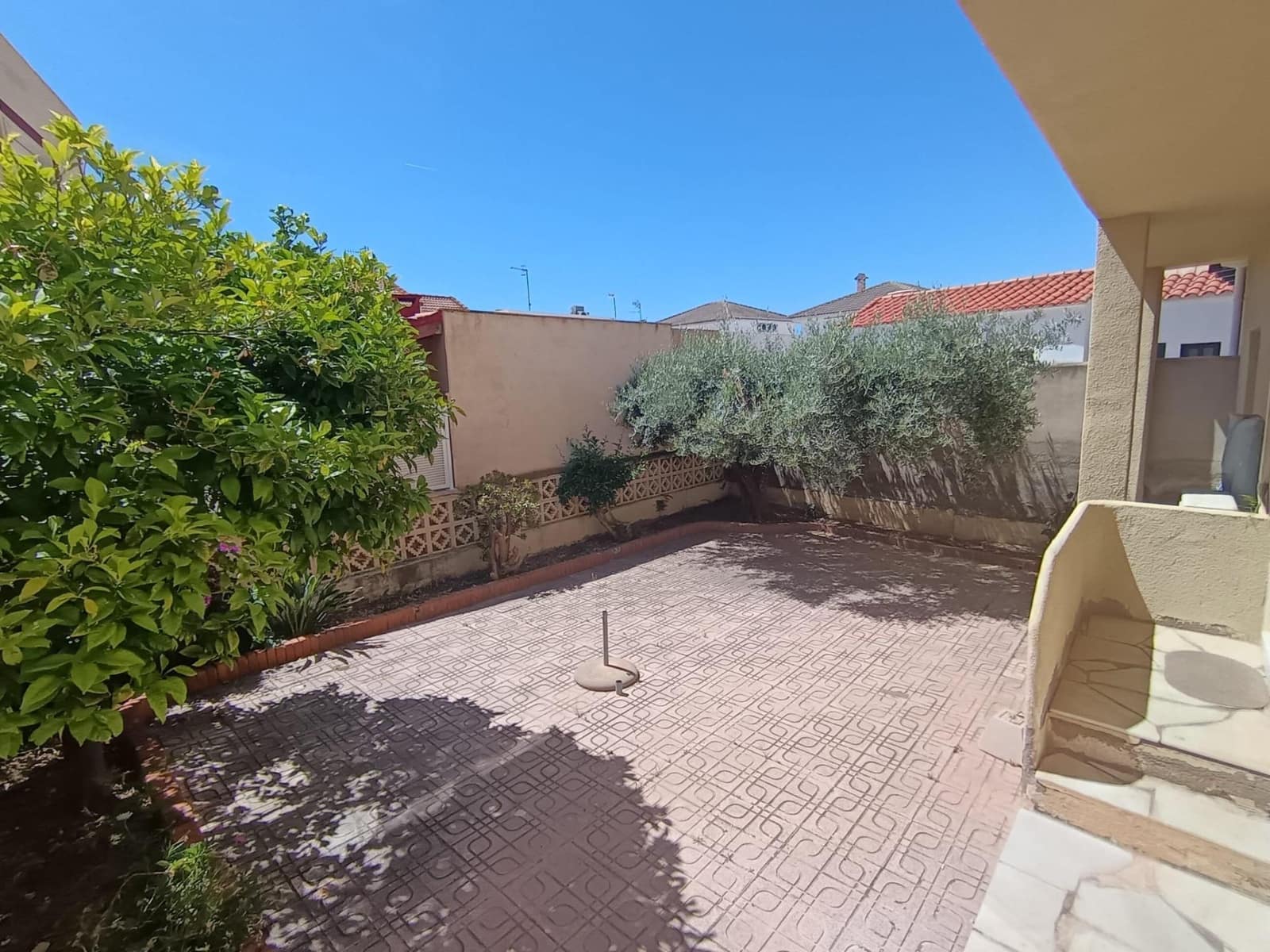 Chalet de 4 habitaciones en San Juan de los Terreros en venta con garaje - 280.000 € (Ref: 9892853)