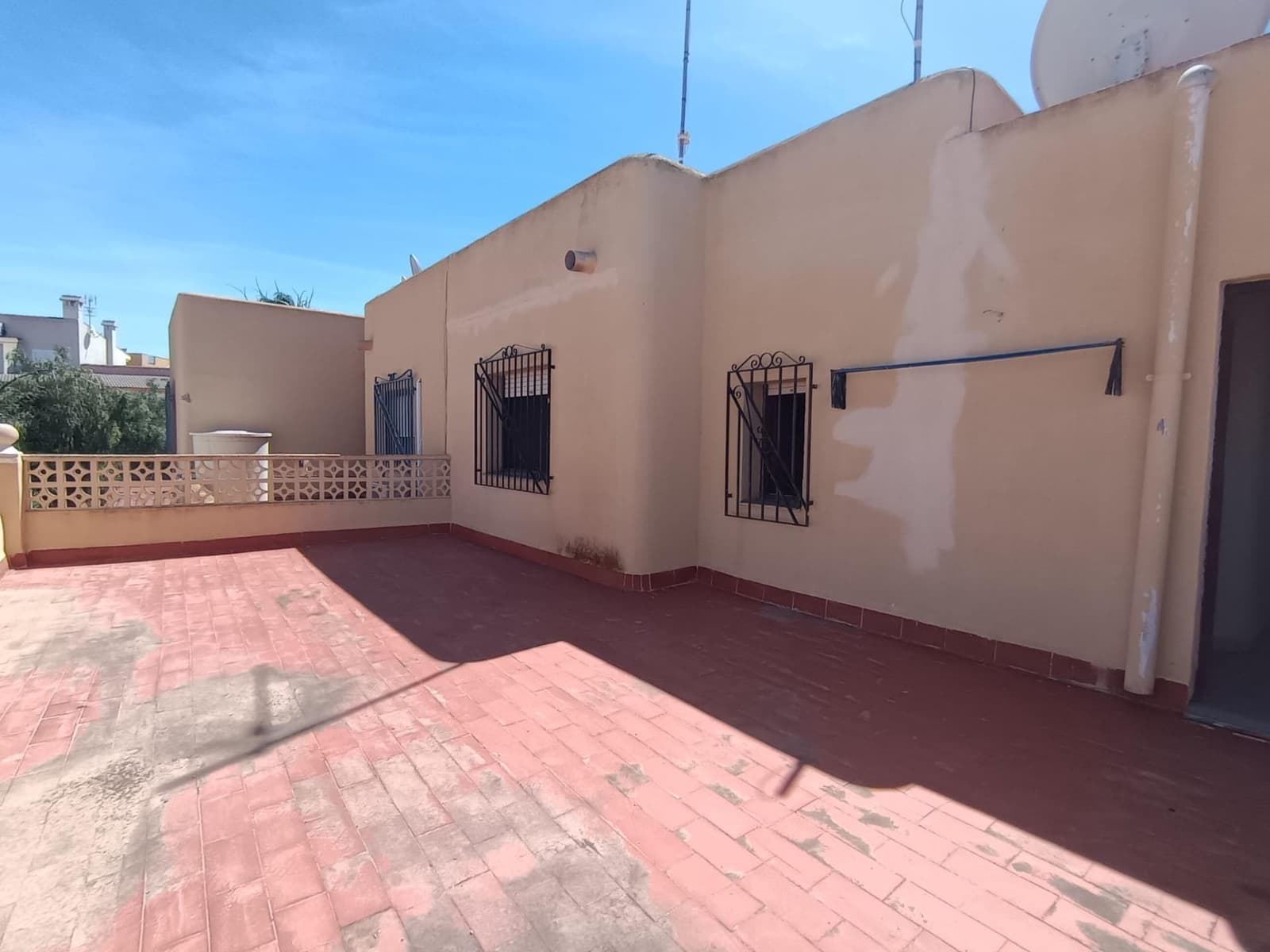 Chalet de 4 habitaciones en San Juan de los Terreros en venta con garaje - 280.000 € (Ref: 9892853)