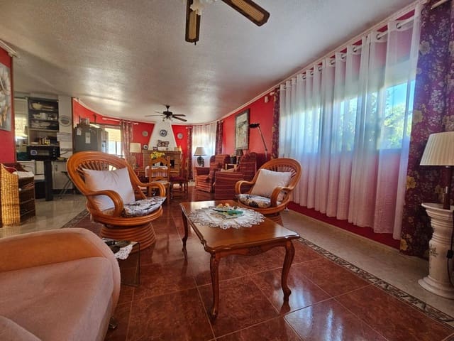4 bedroom Villa for sale in Calabardina, Aguilas with pool garage - € 450,000 (Ref: 9892854)