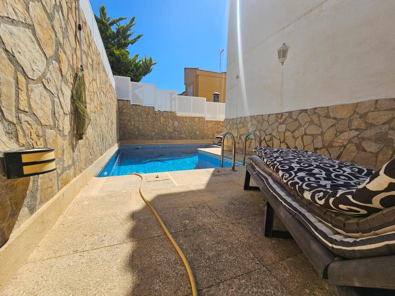 4 bedroom Villa for sale in Calabardina with pool garage - € 450,000 (Ref: 9892854)