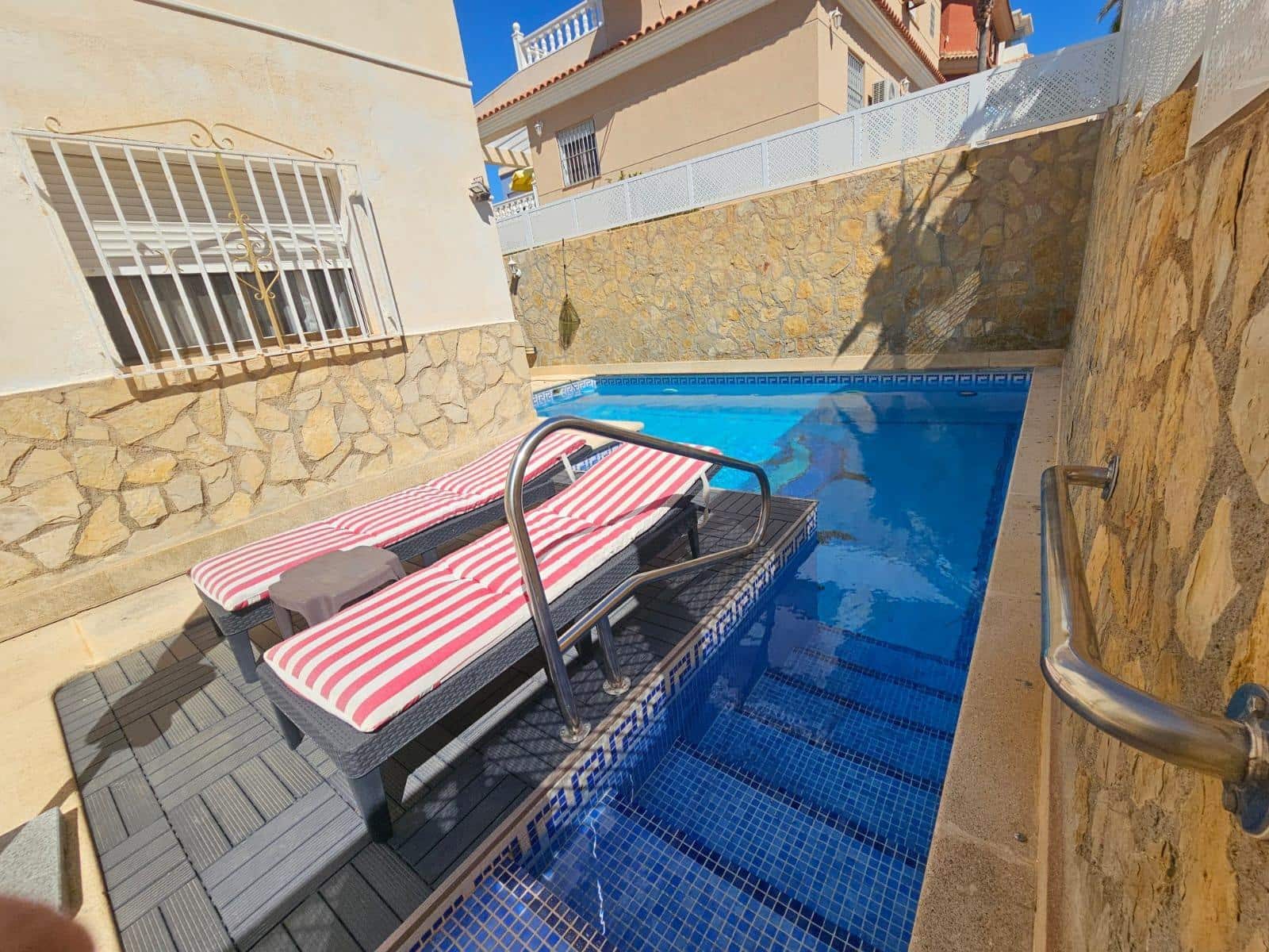 4 bedroom Villa for sale in Calabardina with pool garage - € 450,000 (Ref: 9892854)