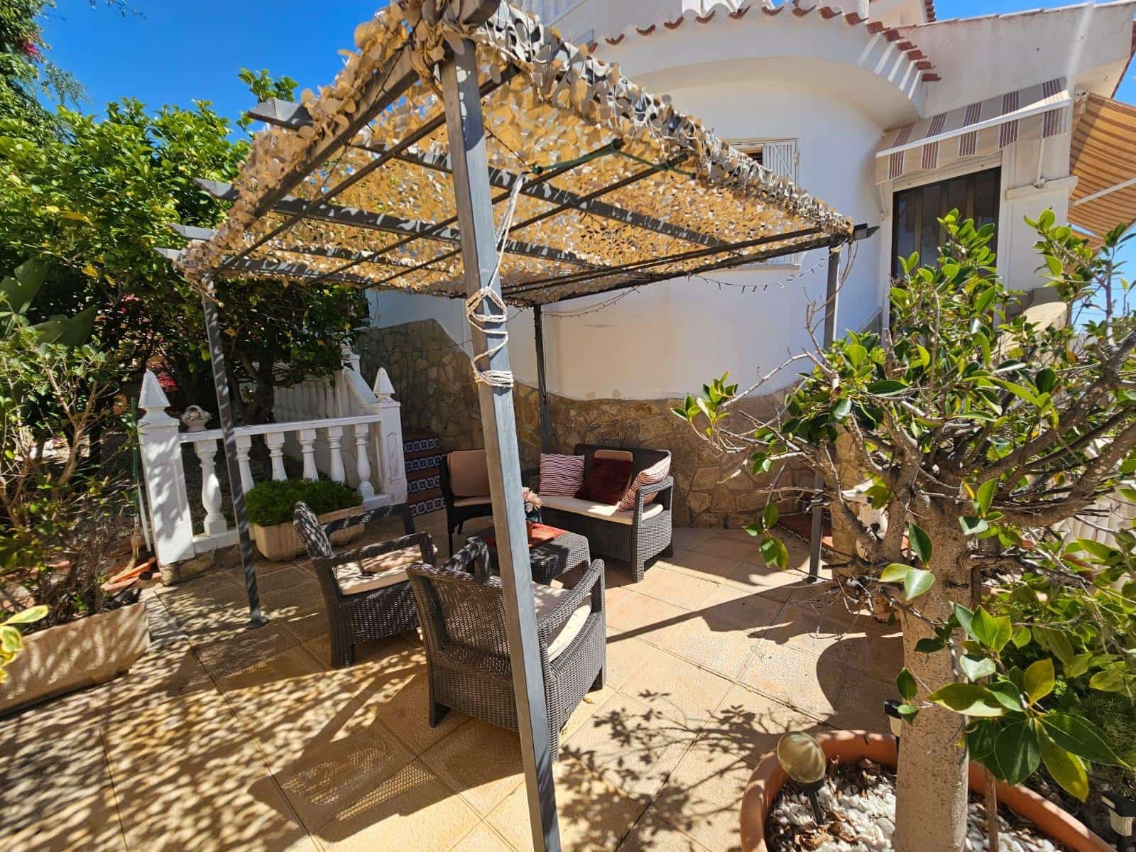 4 bedroom Villa for sale in Calabardina with pool garage - € 450,000 (Ref: 9892854)