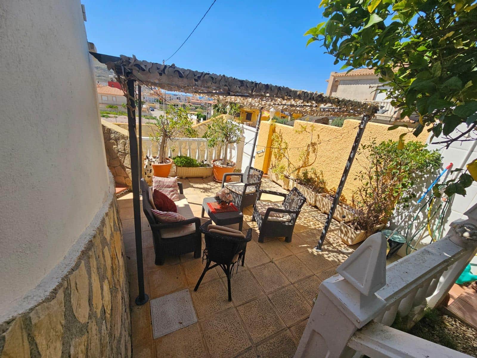 4 bedroom Villa for sale in Calabardina with pool garage - € 450,000 (Ref: 9892854)