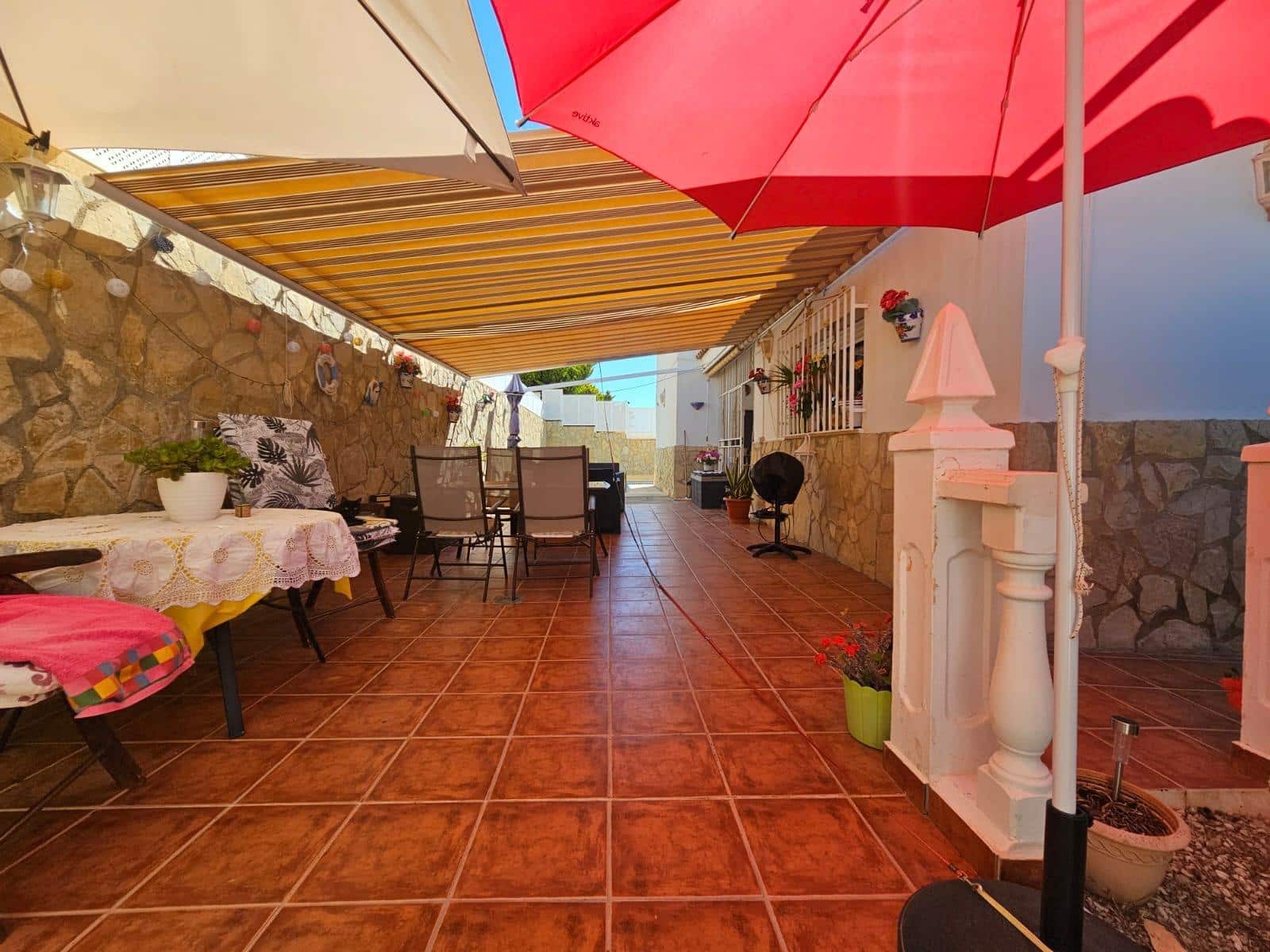4 bedroom Villa for sale in Calabardina with pool garage - € 450,000 (Ref: 9892854)