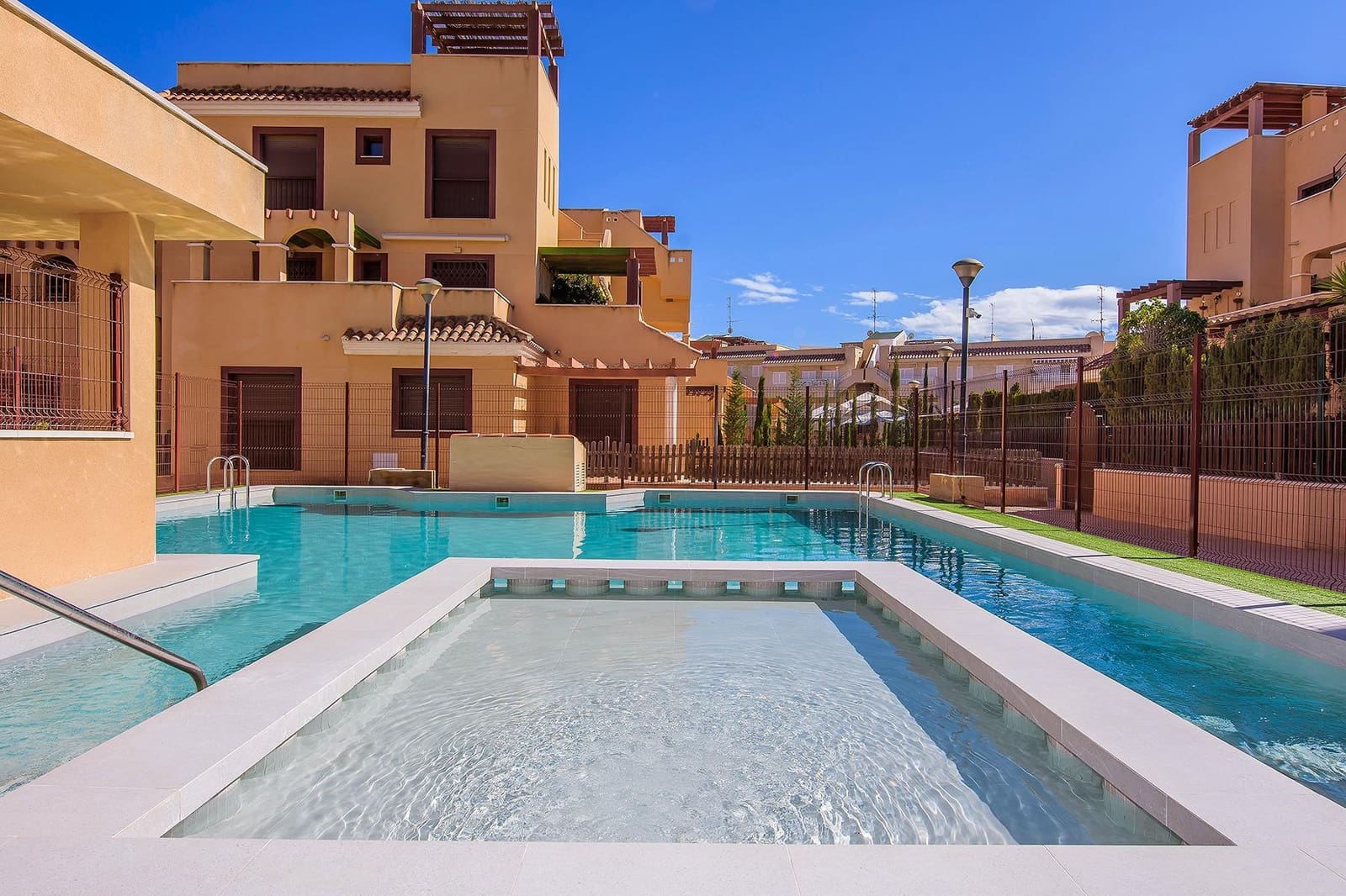 2 bedroom Penthouse for sale in Aguilas with pool - € 145,000 (Ref: 9892869)