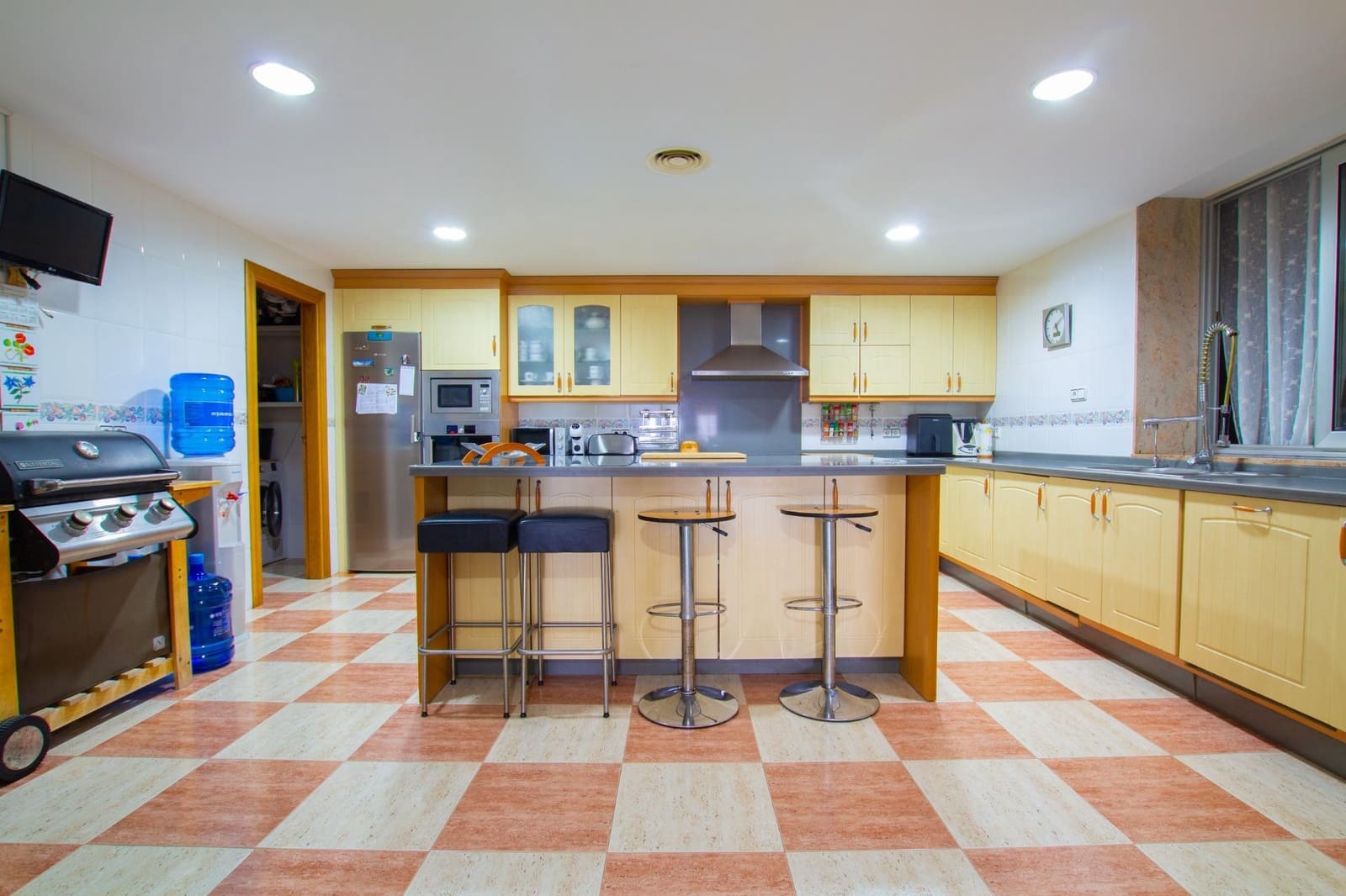 Piso de 3 habitaciones en Aguilas en venta con piscina garaje - 360.000 € (Ref: 9984994)