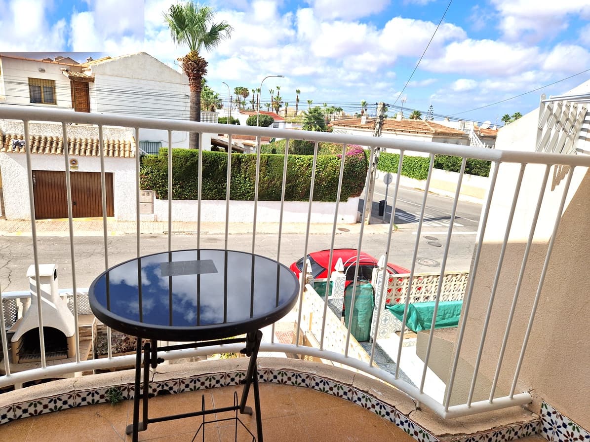 2 chambre Bungalow à vendre à Torrevieja avec piscine - 139 900 € (Ref: 10001303)