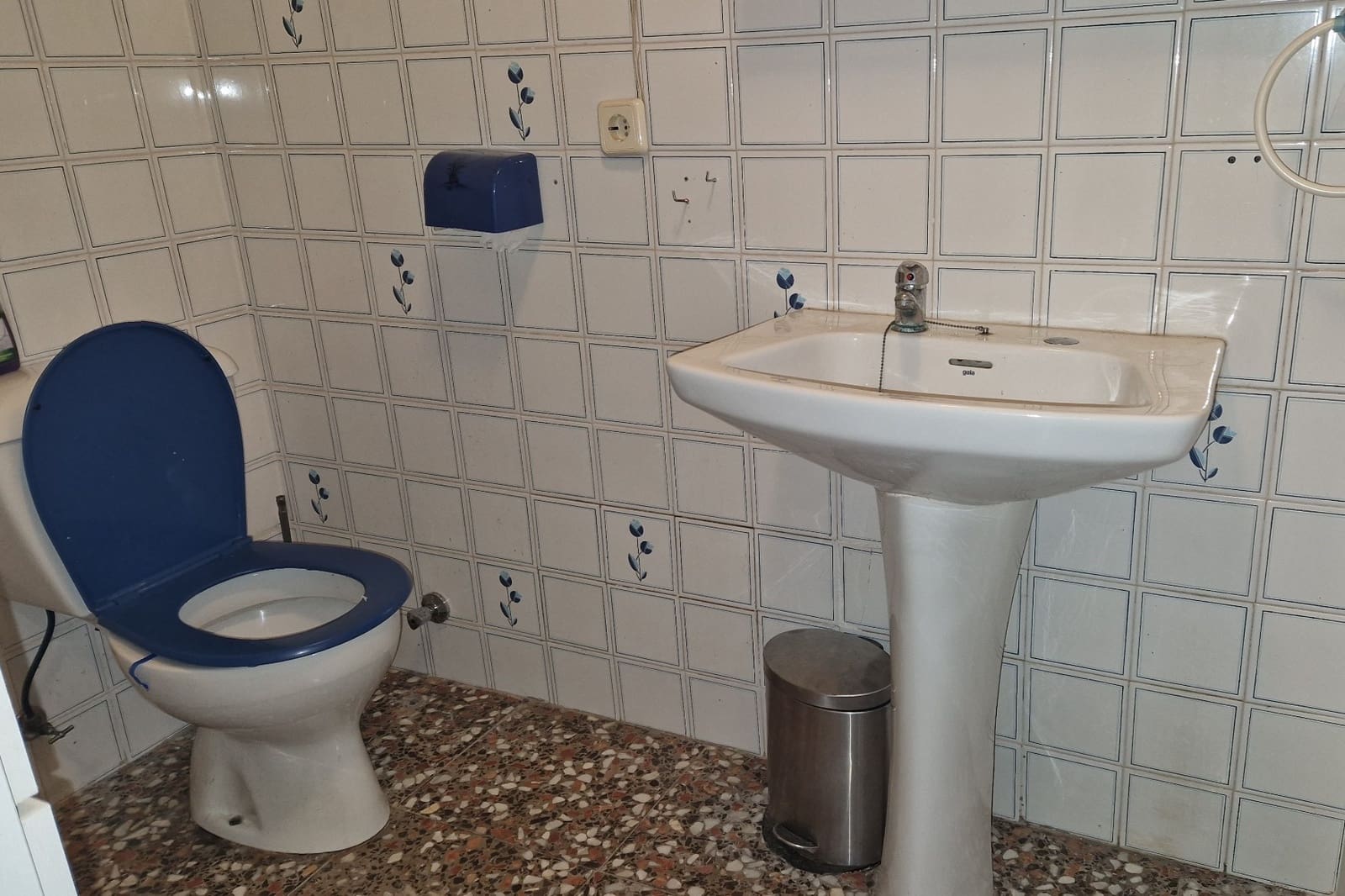 Adosado de 3 habitaciones en Torrevieja en venta con garaje - 169.999 € (Ref: 9895462)