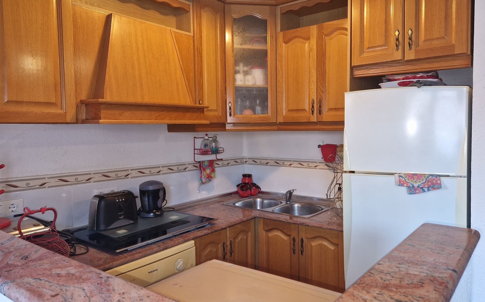 Adosado de 3 habitaciones en Torrevieja en venta con garaje - 169.999 € (Ref: 9895462)