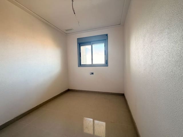 3 Zimmer Apartment zu verkaufen in Los Europeos, Torrevieja - 220.000 € (Ref: 9905294)