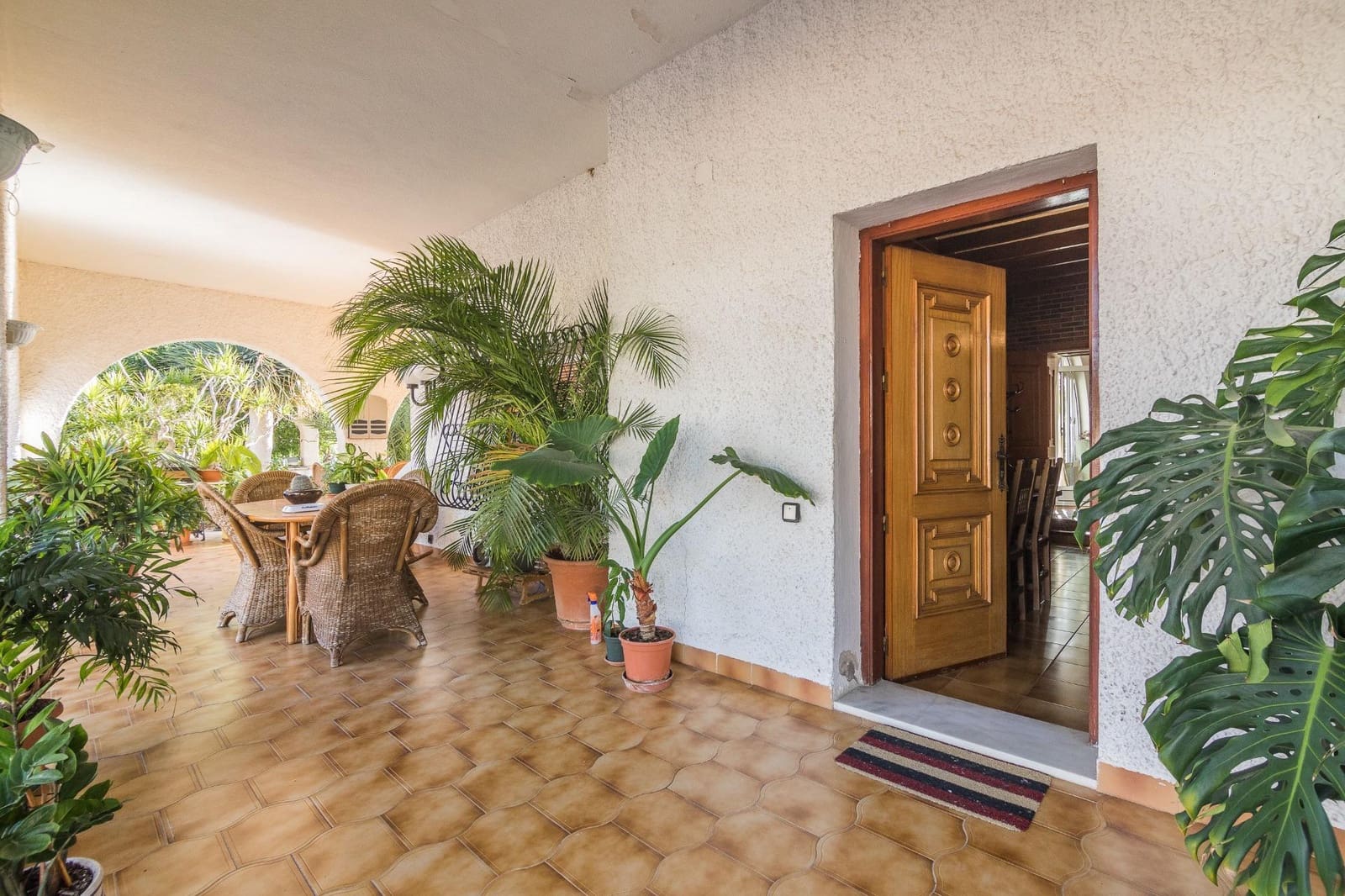 5 bedroom Villa for sale in Elche / Elx with garage - € 448,000 (Ref: 10055621)