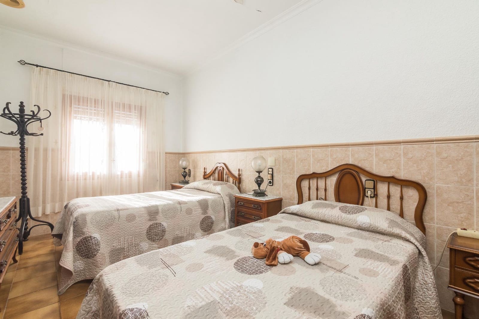 5 bedroom Villa for sale in Elche / Elx with garage - € 448,000 (Ref: 10055621)
