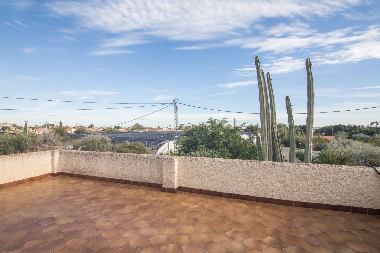 5 bedroom Villa for sale in Elche / Elx with garage - € 448,000 (Ref: 10055621)