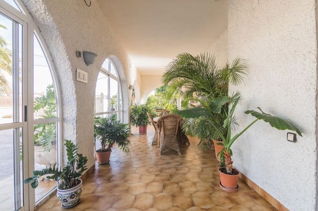 5 soverom Villa til salgs i Peña de las Águilas, Elche / Elx med garasje - € 448 000 (Ref: 10055621)