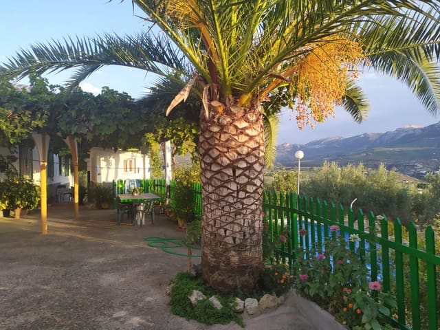 4 Zimmer Finca/Landgut zu verkaufen in Quesada mit Pool Garage - 595.000 € (Ref: 10055622)