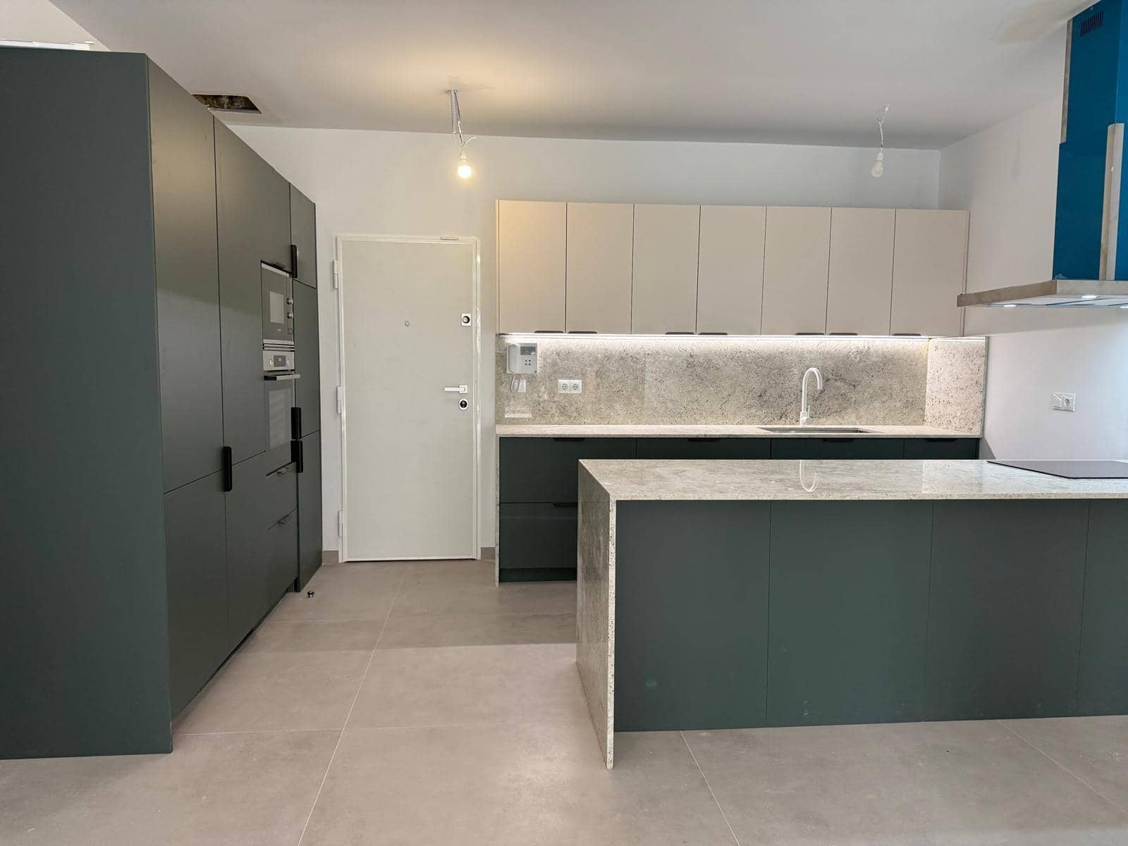 4 slaapkamer Flat te koop in Elche / Elx - € 650.000 (Ref: 10055624)