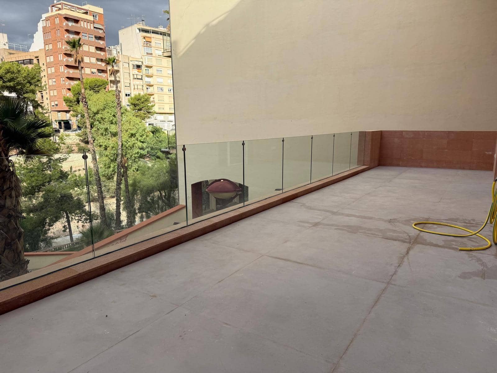 4 slaapkamer Flat te koop in Elche / Elx - € 650.000 (Ref: 10055624)
