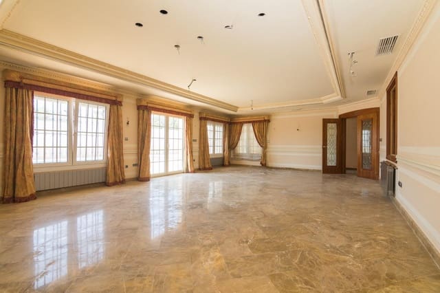 Chalet de 7 habitaciones en Elche / Elx en venta con piscina garaje - 1.650.000 € (Ref: 10055632)