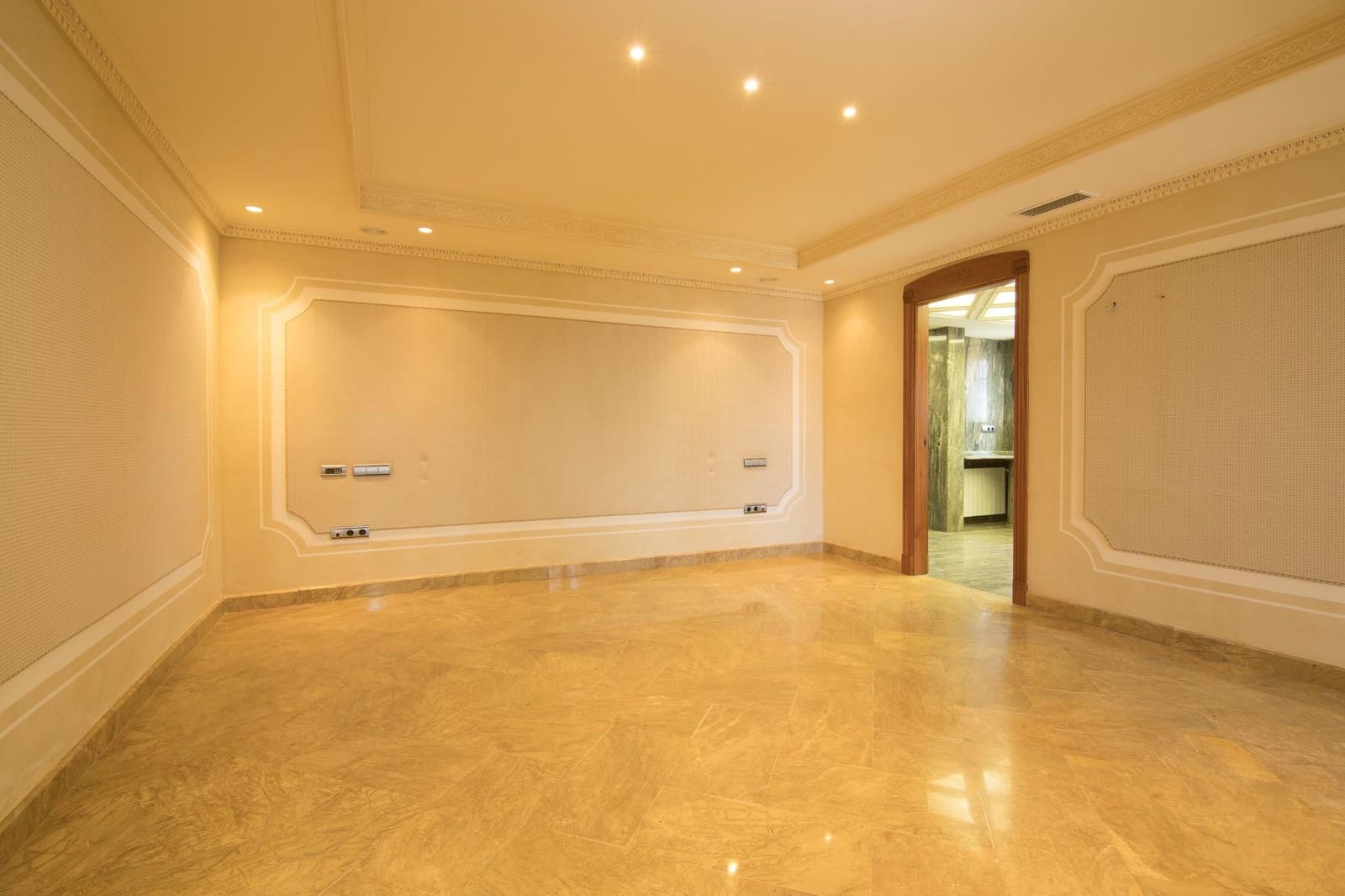 7 sypialnia Willa na sprzedaż w Elche / Elx z basenem garażem - 1 650 000 € (Ref: 10055632)