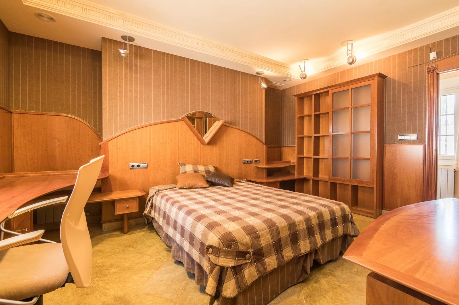 7 sypialnia Willa na sprzedaż w Elche / Elx z basenem garażem - 1 650 000 € (Ref: 10055632)