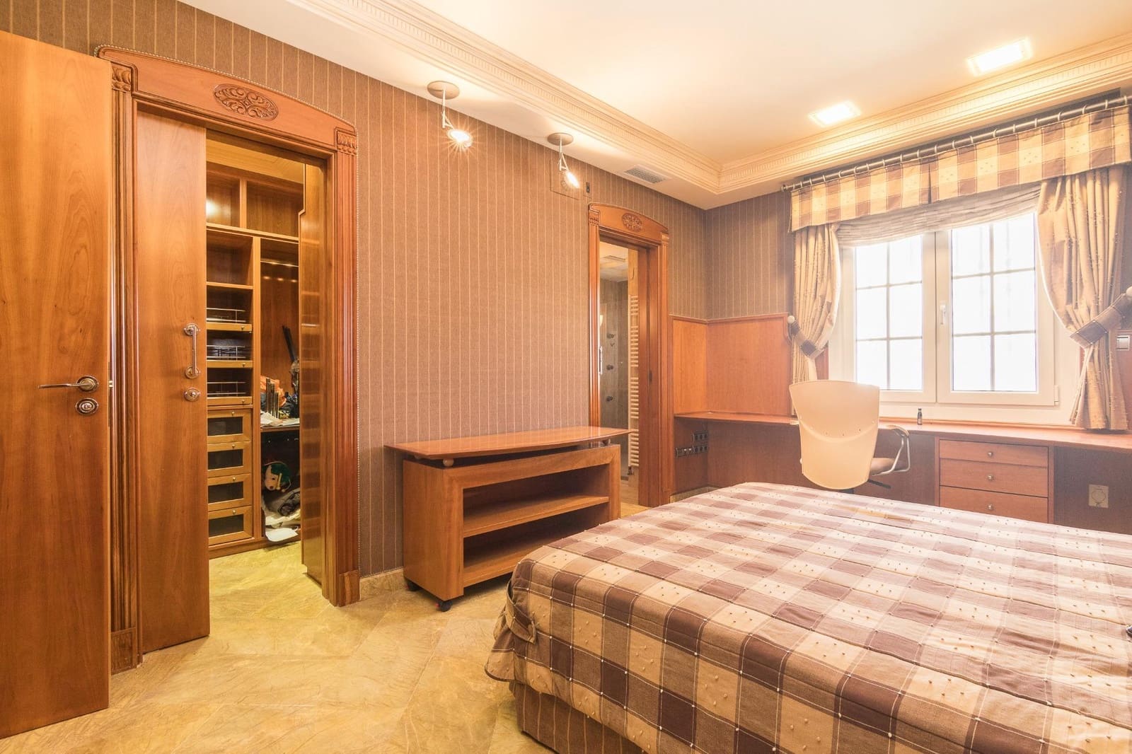 7 sypialnia Willa na sprzedaż w Elche / Elx z basenem garażem - 1 650 000 € (Ref: 10055632)
