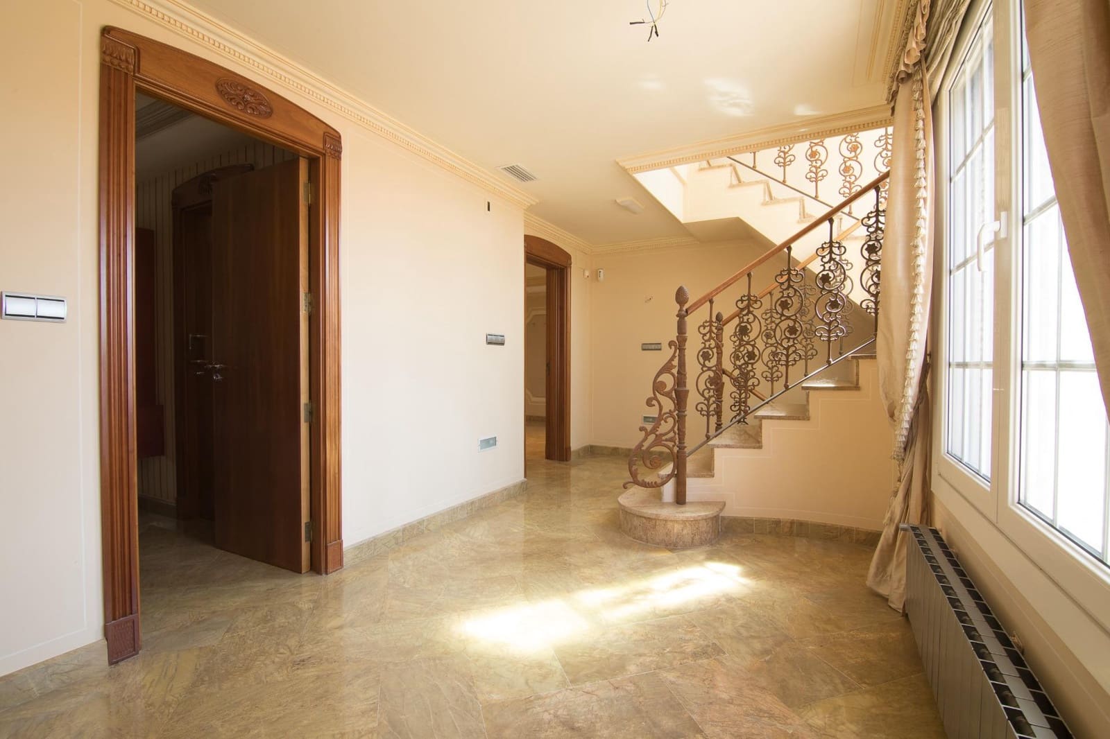 7 sypialnia Willa na sprzedaż w Elche / Elx z basenem garażem - 1 650 000 € (Ref: 10055632)