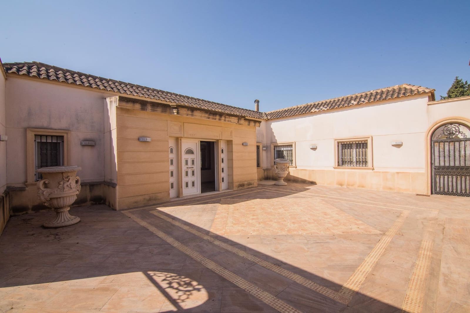 7 sypialnia Willa na sprzedaż w Elche / Elx z basenem garażem - 1 650 000 € (Ref: 10055632)