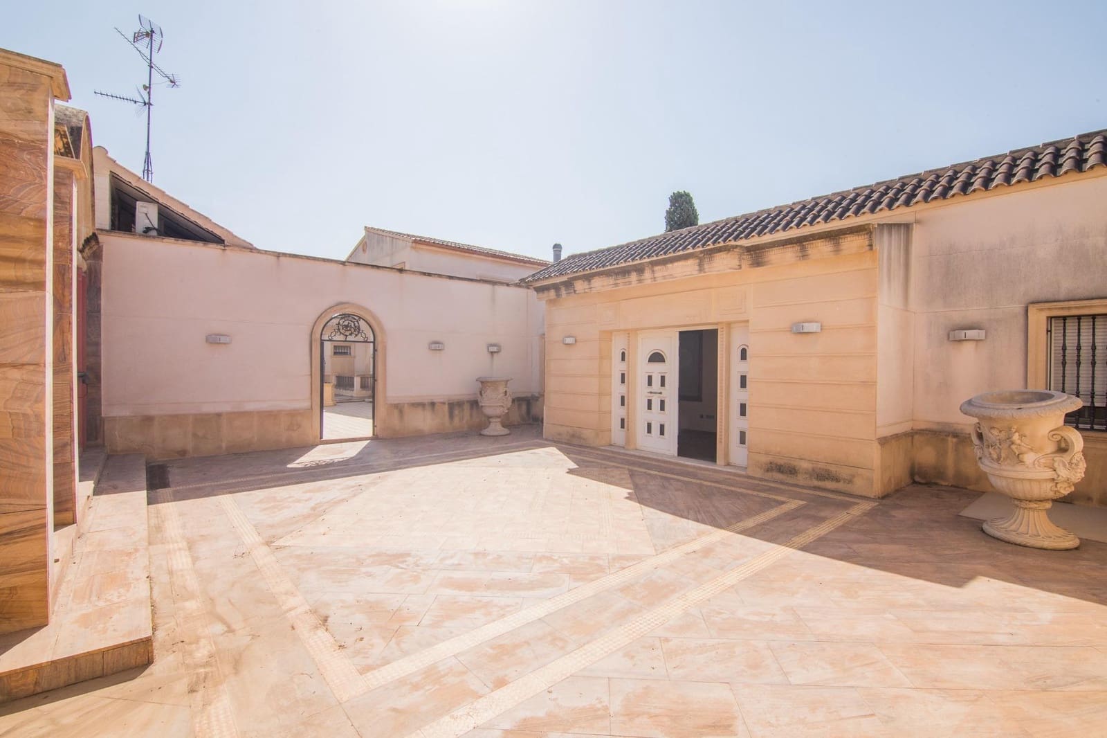 7 sypialnia Willa na sprzedaż w Elche / Elx z basenem garażem - 1 650 000 € (Ref: 10055632)