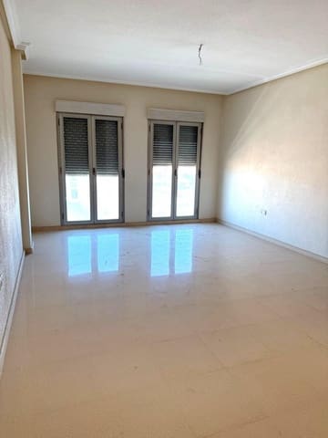 Piso de 3 habitaciones en Albatera en venta con garaje - 130.000 € (Ref: 10055633)