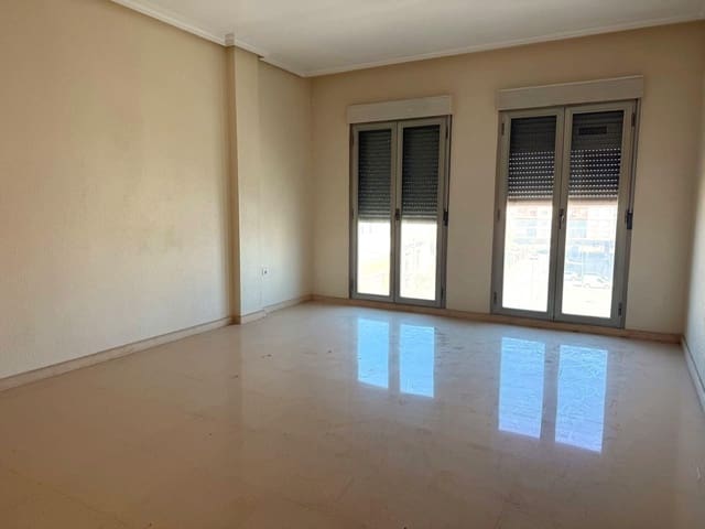 Piso de 3 habitaciones en Albatera en venta con garaje - 130.000 € (Ref: 10055633)