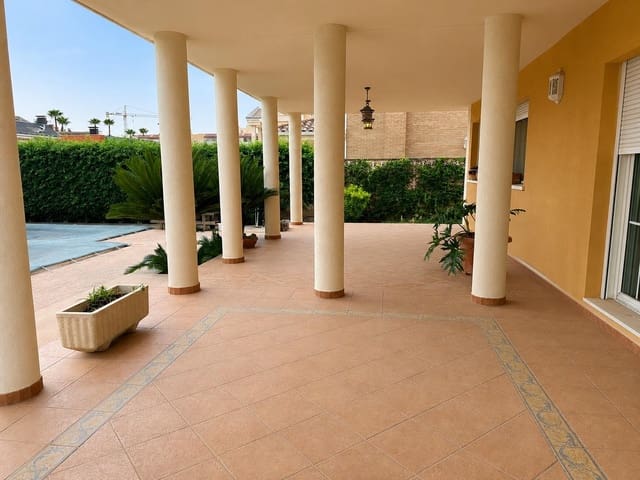 4 sypialnia Willa na sprzedaż w Elche / Elx z basenem garażem - 1 100 000 € (Ref: 10055634)
