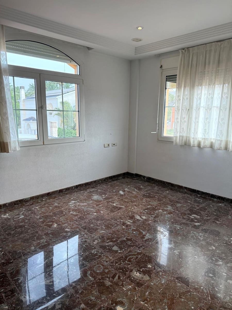 4 sypialnia Willa na sprzedaż w Elche / Elx z basenem garażem - 1 100 000 € (Ref: 10055634)
