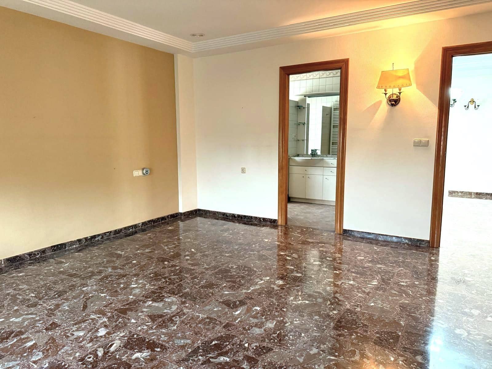 4 sypialnia Willa na sprzedaż w Elche / Elx z basenem garażem - 1 100 000 € (Ref: 10055634)