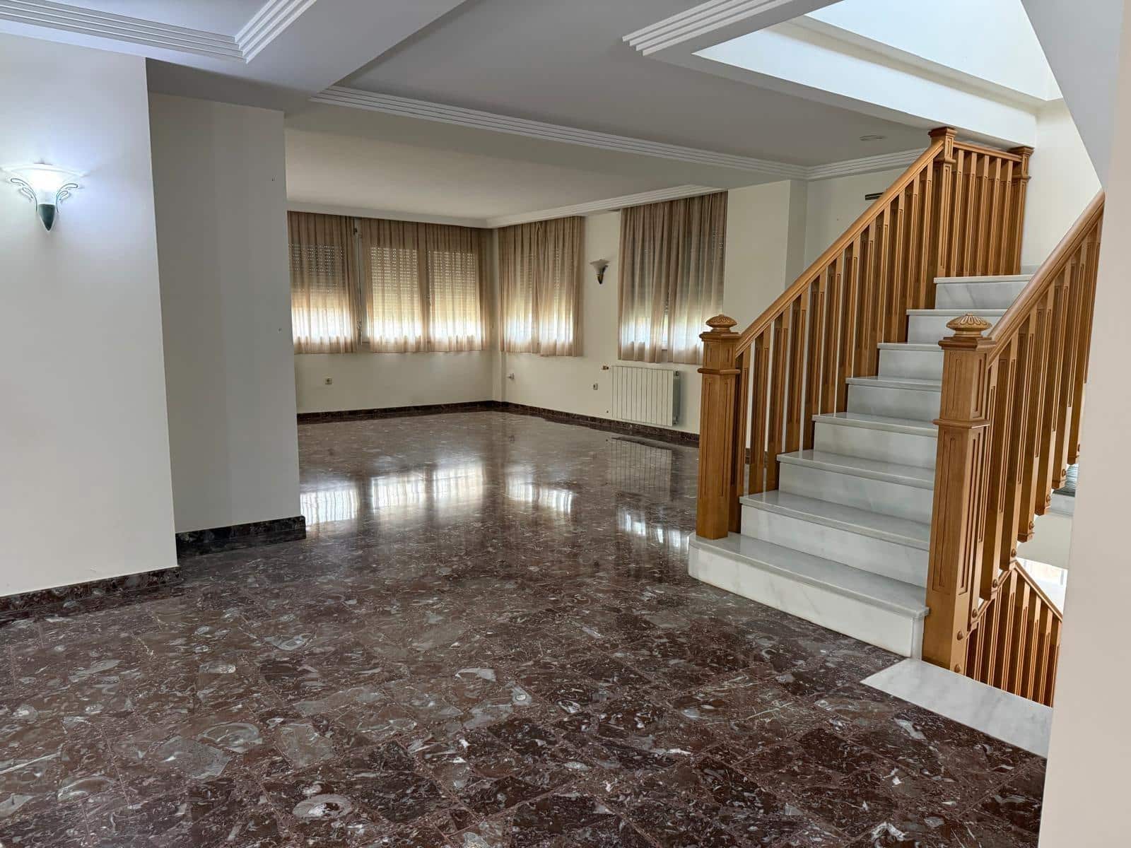 4 sypialnia Willa na sprzedaż w Elche / Elx z basenem garażem - 1 100 000 € (Ref: 10055634)