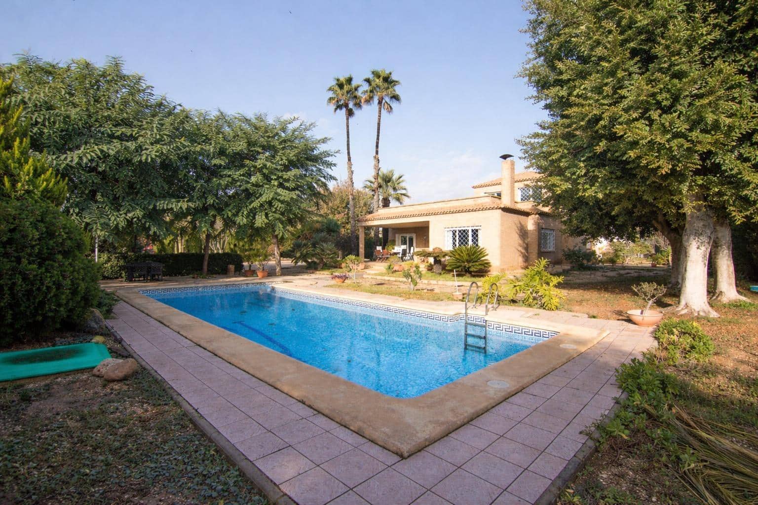 5 bedroom Villa for sale in Elche / Elx with pool garage - € 645,000 (Ref: 10055635)