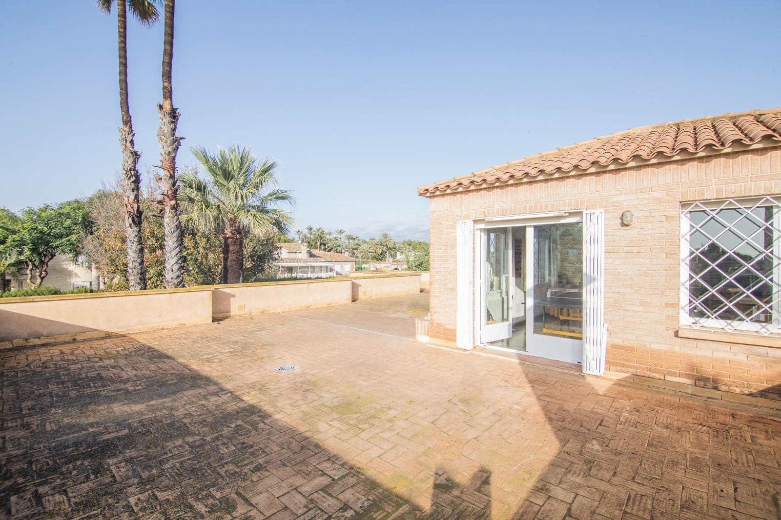 5 bedroom Villa for sale in Elche / Elx with pool garage - € 645,000 (Ref: 10055635)