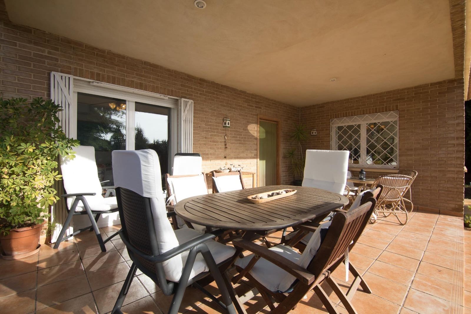 5 bedroom Villa for sale in Elche / Elx with pool garage - € 645,000 (Ref: 10055635)