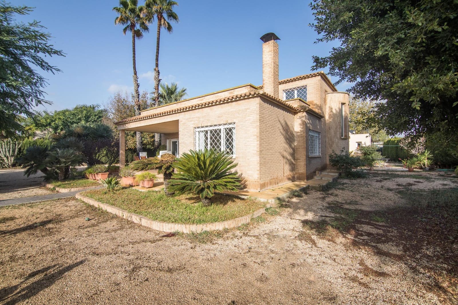 5 bedroom Villa for sale in Elche / Elx with pool garage - € 645,000 (Ref: 10055635)