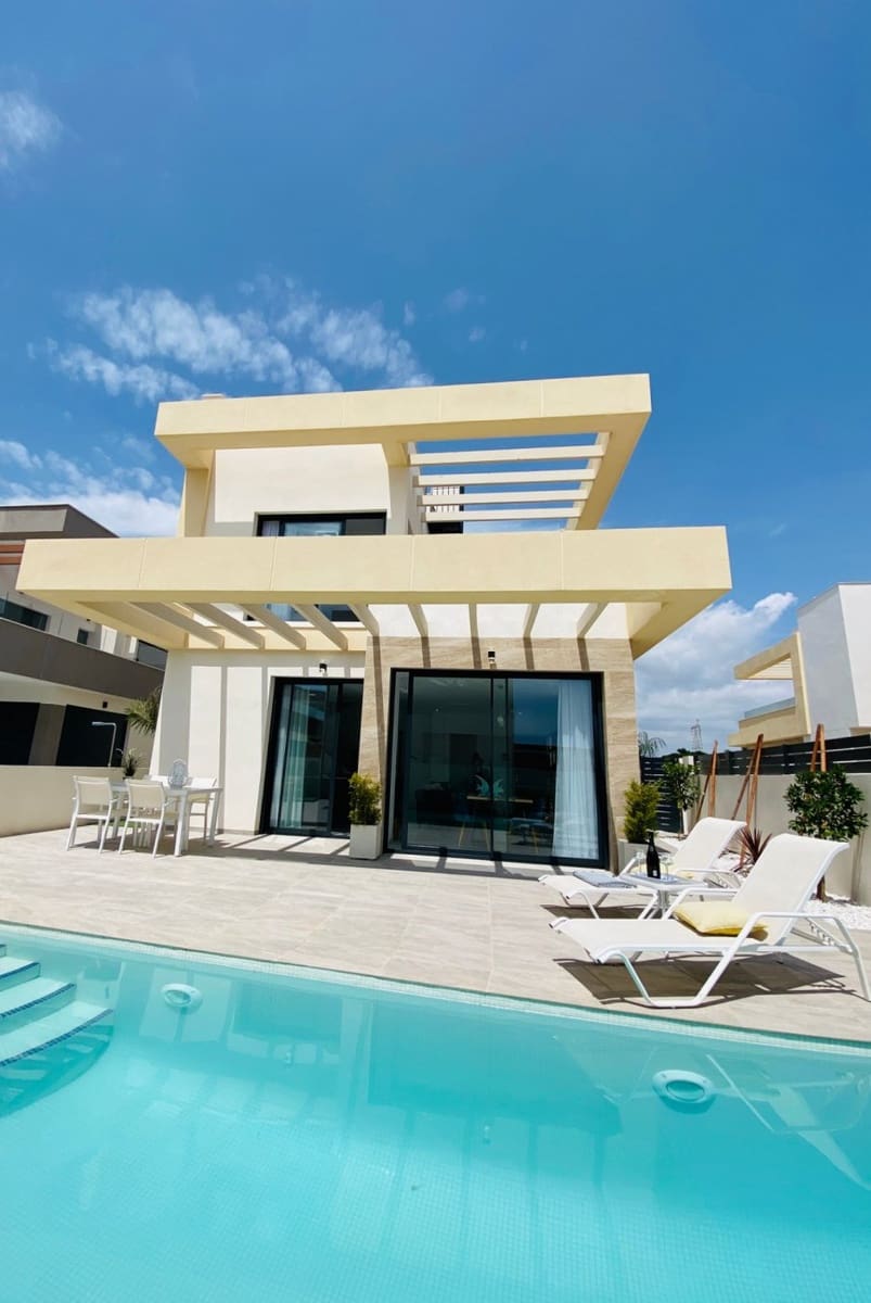 3 slaapkamer Villa te koop in Los Montesinos - € 293.900 (Ref: 10059240)
