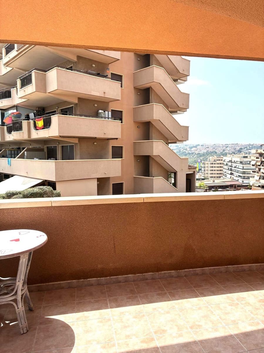 2 slaapkamer Flat te koop in Arenales del Sol met zwembad garage - € 290.000 (Ref: 10098519)