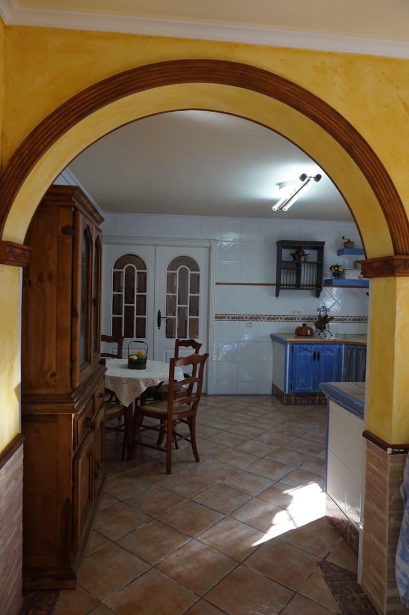 Chalet de 3 habitaciones en Perleta en venta con piscina - 435.000 € (Ref: 10100270)