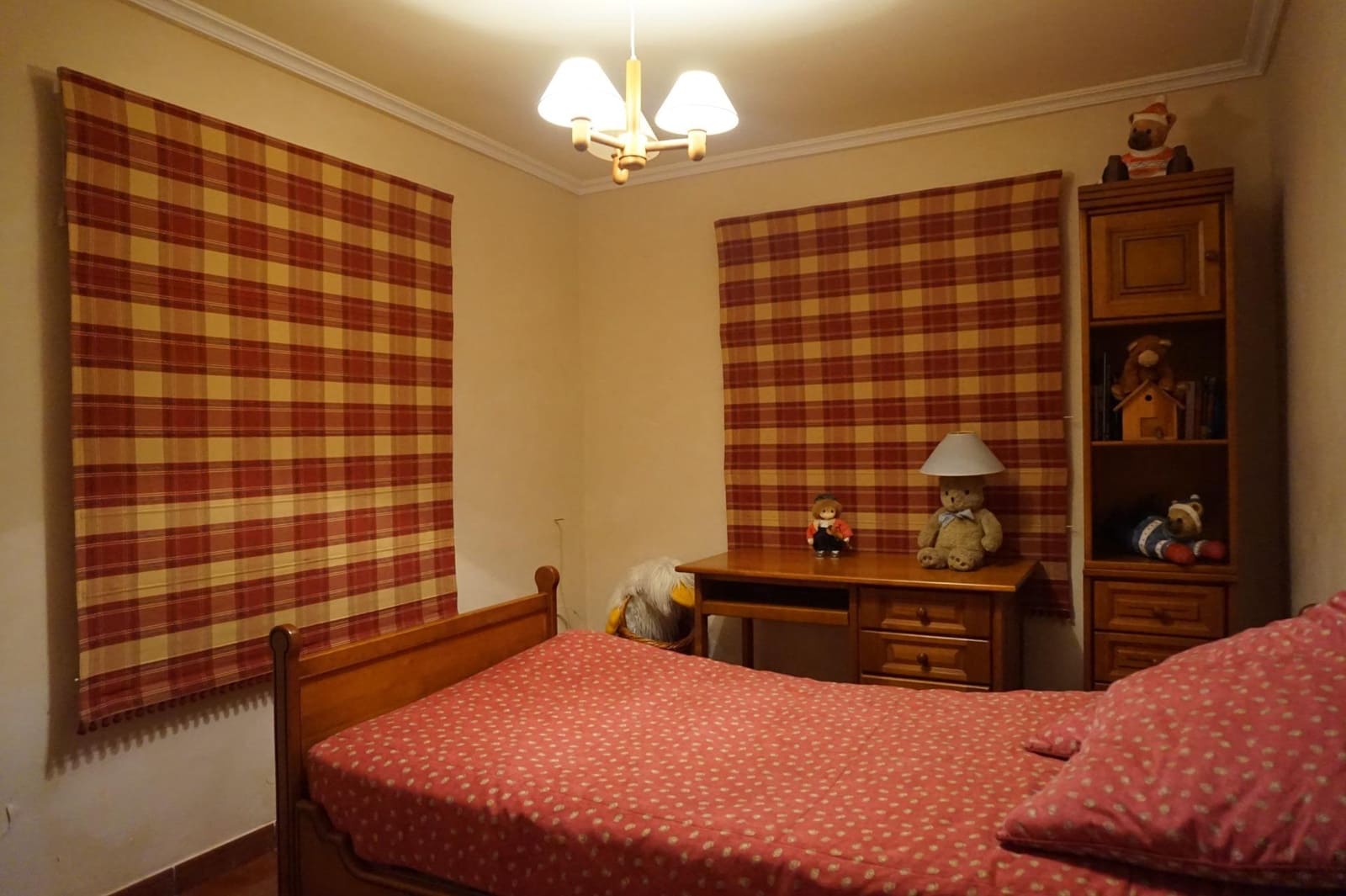 Chalet de 3 habitaciones en Perleta en venta con piscina - 435.000 € (Ref: 10100270)