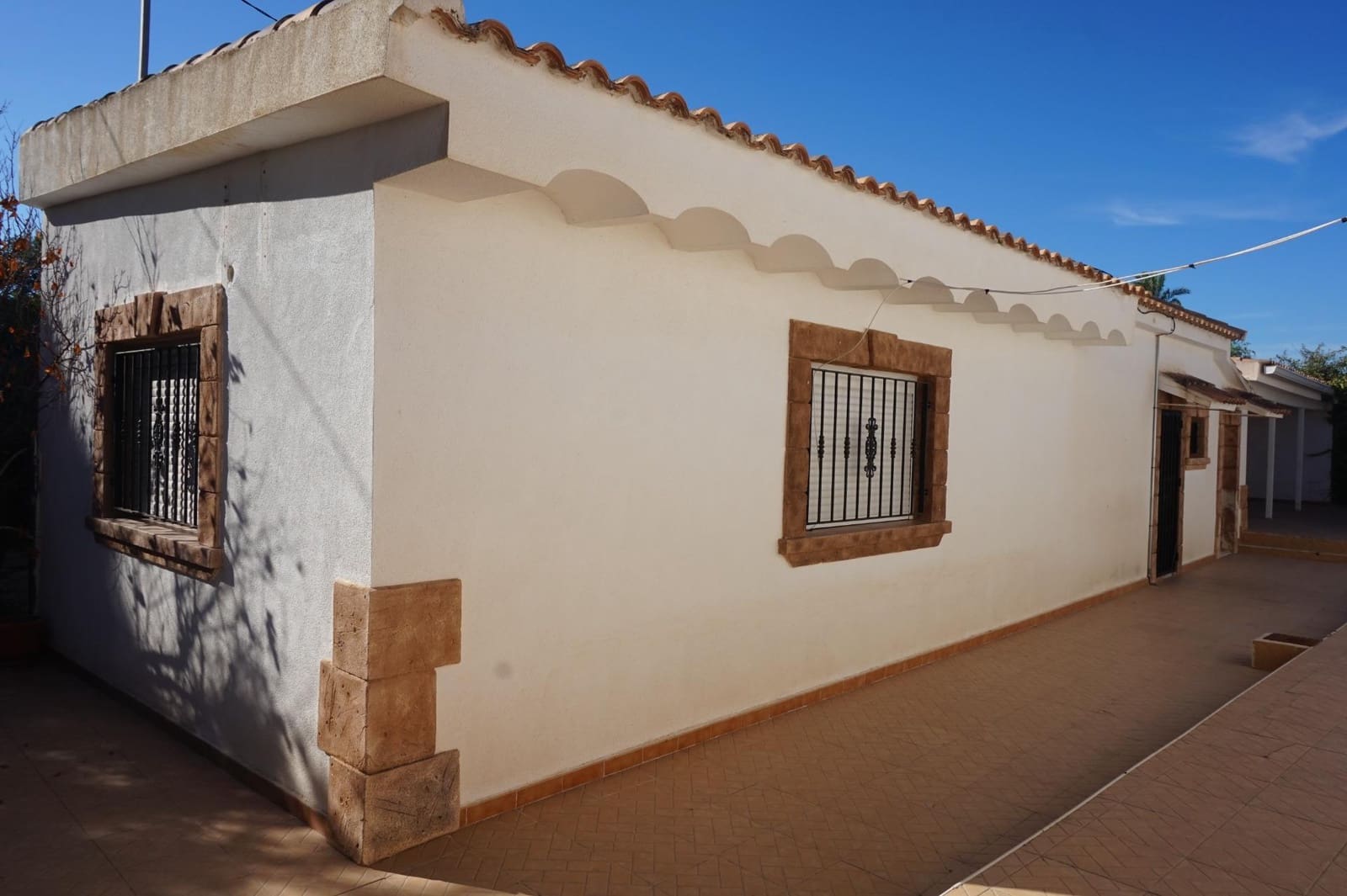 Chalet de 3 habitaciones en Perleta en venta con piscina - 435.000 € (Ref: 10100270)