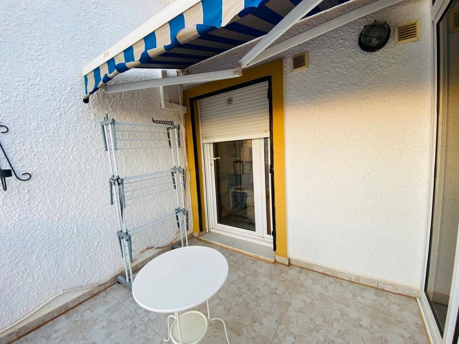 Piso de 2 habitaciones en Guardamar del Segura en venta con piscina - 155.000 € (Ref: 10115744)