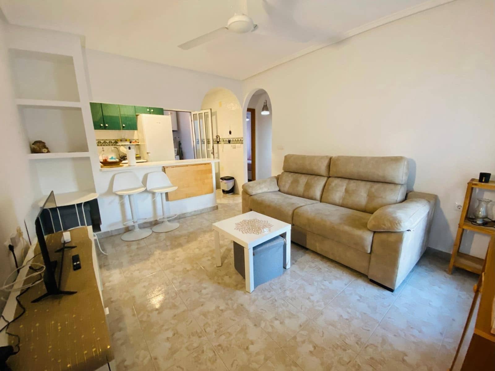 Piso de 2 habitaciones en Guardamar del Segura en venta con piscina - 155.000 € (Ref: 10115744)