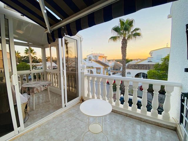 2 slaapkamer Flat te koop in Guardamar del Segura met zwembad - € 155.000 (Ref: 10115744)