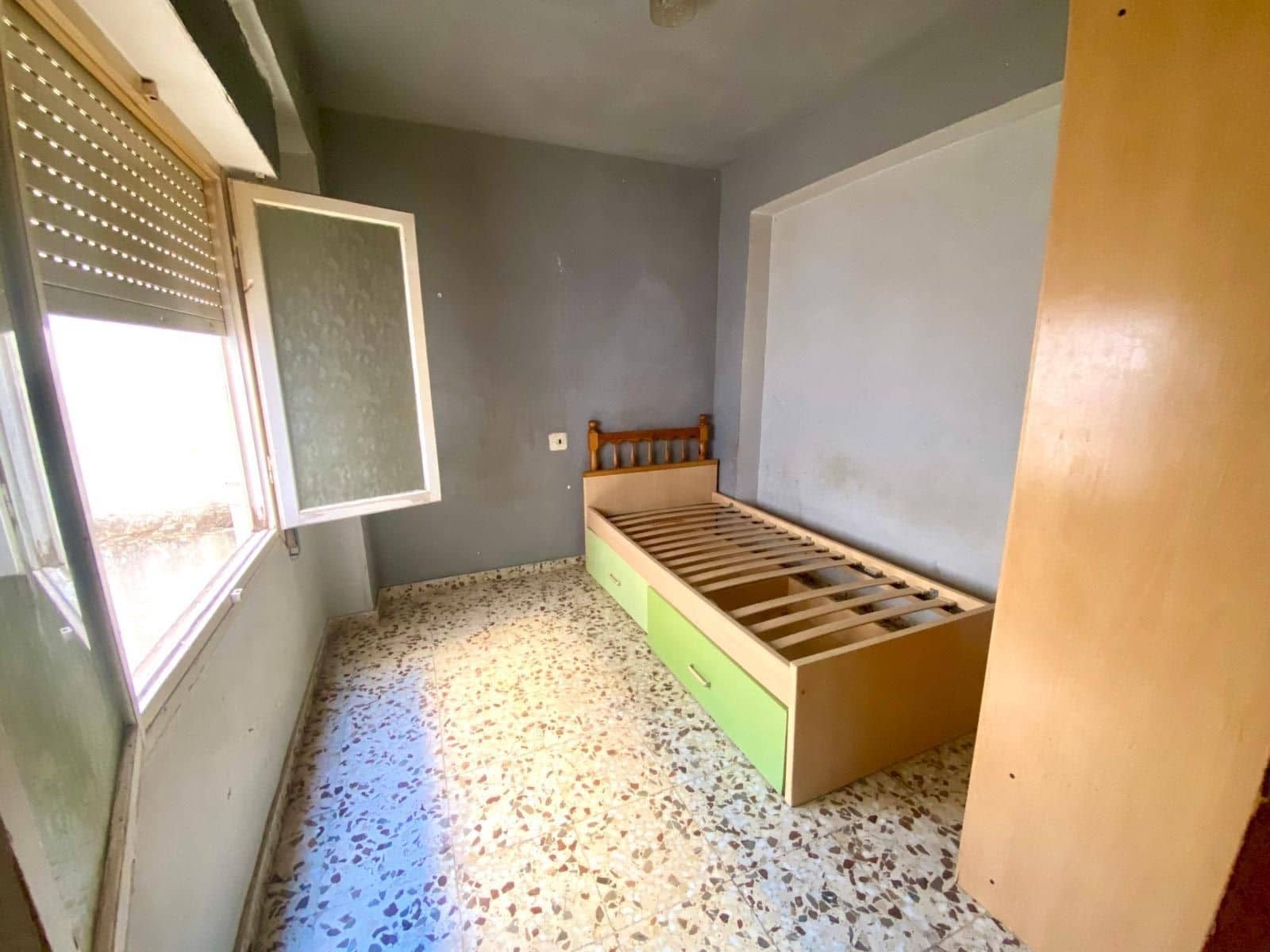 3 bedroom Flat for sale in Guardamar del Segura - € 116,000 (Ref: 10120000)